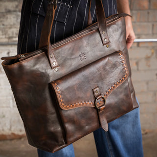  Women’s STS Bandera chocolate leather western tote bag Close up