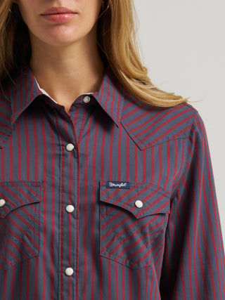 Wrangler Women’s Olivia Western Slim Snap Shirt - Burgundy Stripe