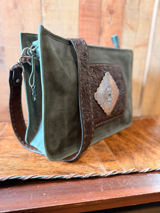 Angel Ranch Emerald Collection Large Concealed Carry Crossbody for Stylish and Functional Carry - Cowboy SwaggerAngel Ranch Emerald Collection Large Concealed Carry Crossbody for Stylish and Functional Carry