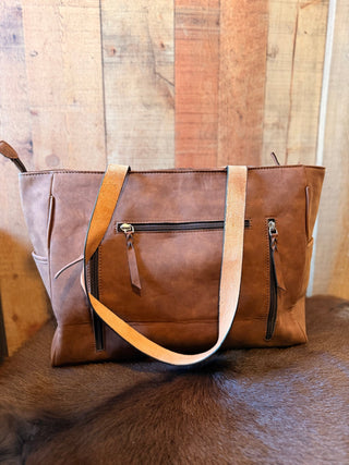 Angel Ranch Large Conceal Carry Shoulder Bag – Red Western Blanket & Leather | Style D330008597 - Cowboy SwaggerAngel Ranch Large Conceal Carry Shoulder Bag – Red Western Blanket & Leather | Style D330008597