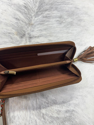 Myra Miss Western Wallet – Hand - Tooled Leather Women’s Wallet with Intricate Floral Scroll Design - Cowboy SwaggerMyra Miss Western Wallet – Hand - Tooled Leather Women’s Wallet with Intricate Floral Scroll Design