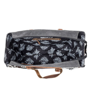 Myra Saddle Belle Hairon Canvas Weekender Bag – Wild Clay (S12115) - Cowboy SwaggerMyra Saddle Belle Hairon Canvas Weekender Bag – Wild Clay (S12115)