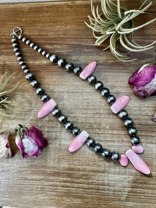 NFR Collection Necklace – 8mm & 14mm Sterling Silver Pearls with Pink Conch Shell – 23" - Cowboy SwaggerNFR Collection Necklace – 8mm & 14mm Sterling Silver Pearls with Pink Conch Shell – 23"Necklaces