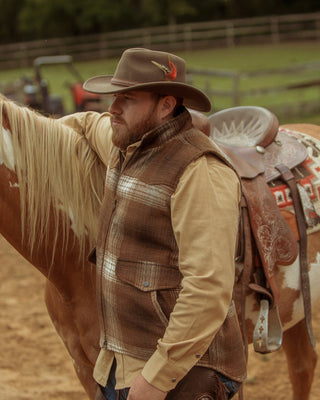 Outback Trading Company Men’s Felix Vest – Western Performance Vest (29903) - Men’s Felix Vest – Western Performance Vest