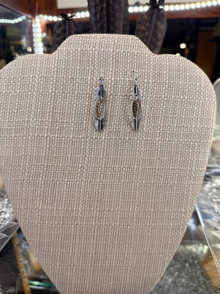 Silver Strike Ladies Silver & Gold Feather Dangle Earrings – Western Boho Jewelry - Cowboy SwaggerSilver Strike Ladies Silver & Gold Feather Dangle Earrings – Western Boho Jewelry