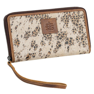 STS Ranch Handbags, Wallets & Cases STS Serengeti Bentley Wallet