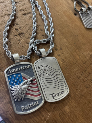 Twister Men’s Eagle Head Necklace – Style 32174 - Cowboy SwaggerTwister Men’s Eagle Head Necklace – Style 32174