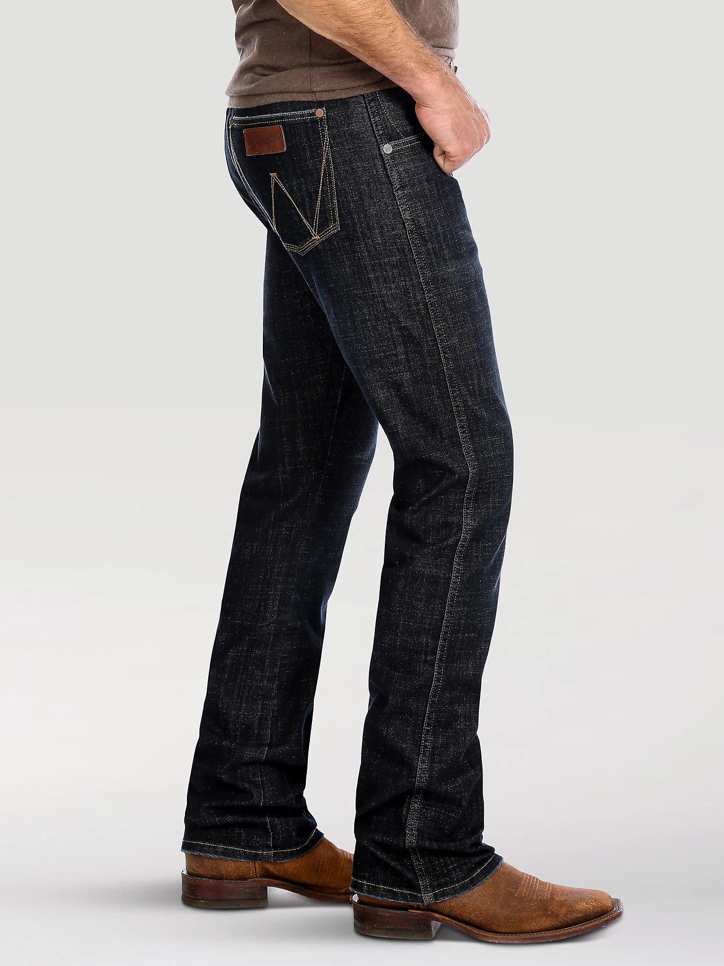 Wrangler Men s Retro Slim Fit Bootcut Jean Dax Cowboy Swagger